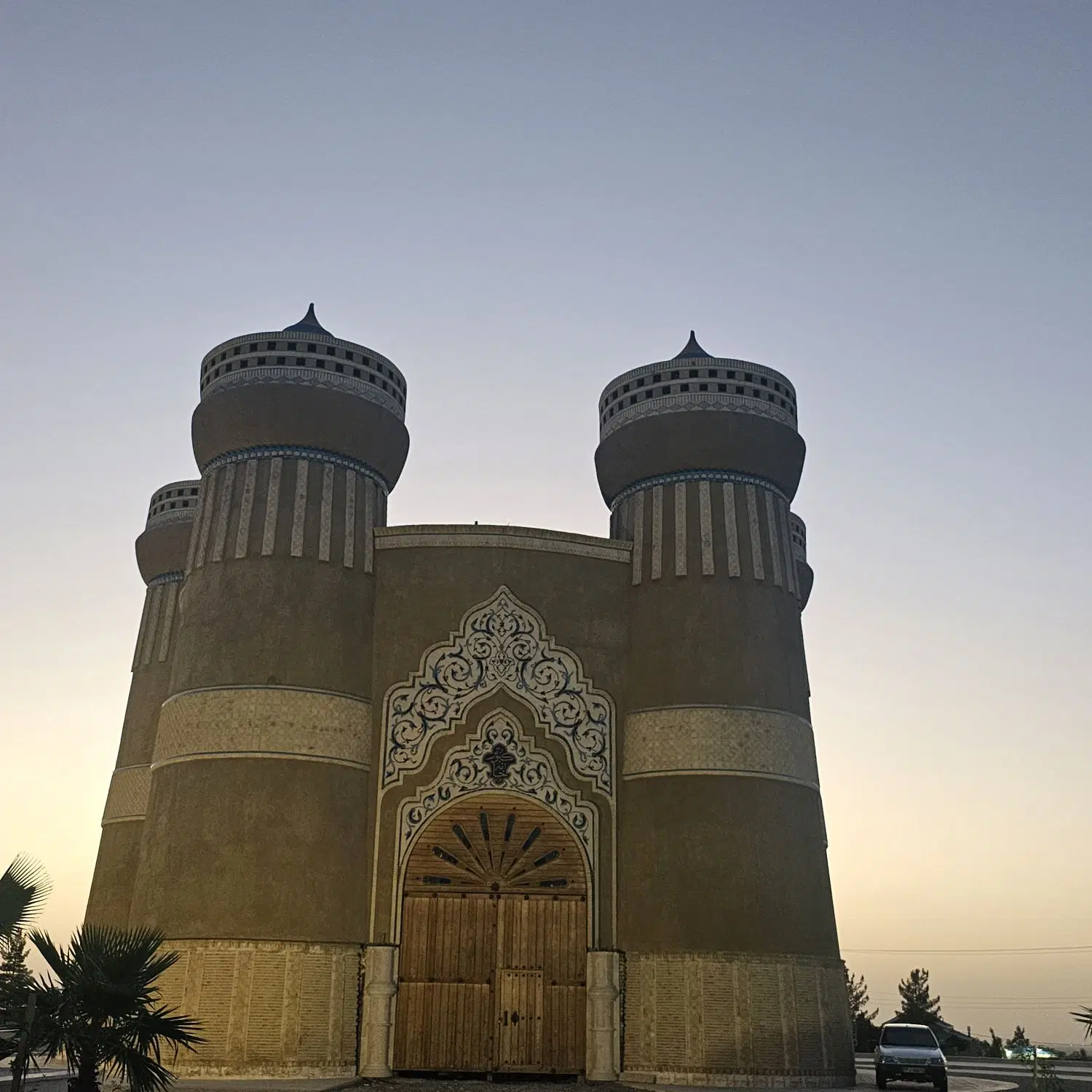 آپارتمان سعدی