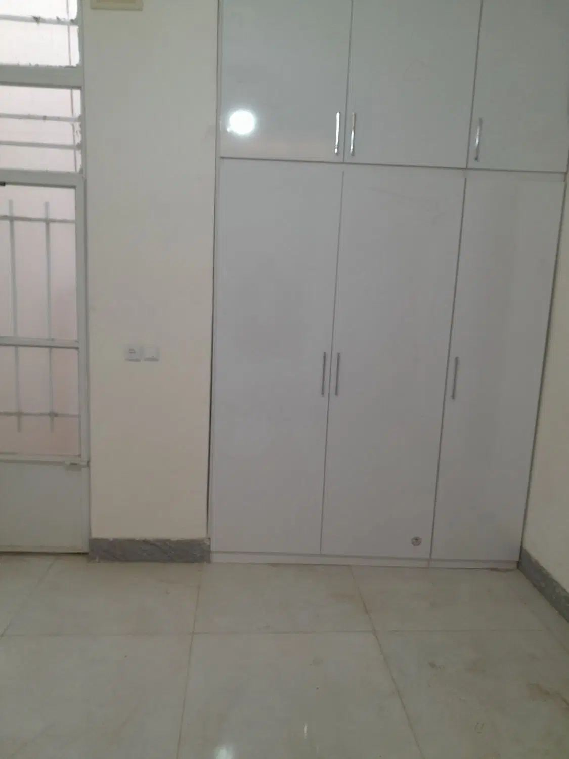 خ احسان ۲طبقه.     طبقه بالا