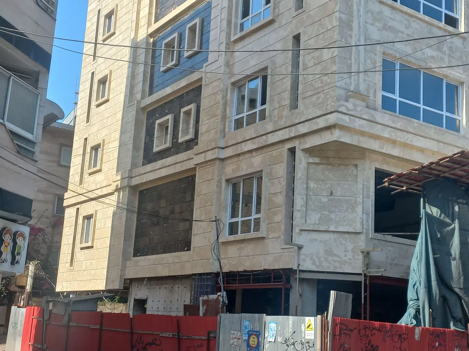 پیش فروش فقط یک واحد (توضیحات حتما مطالعه کنید)