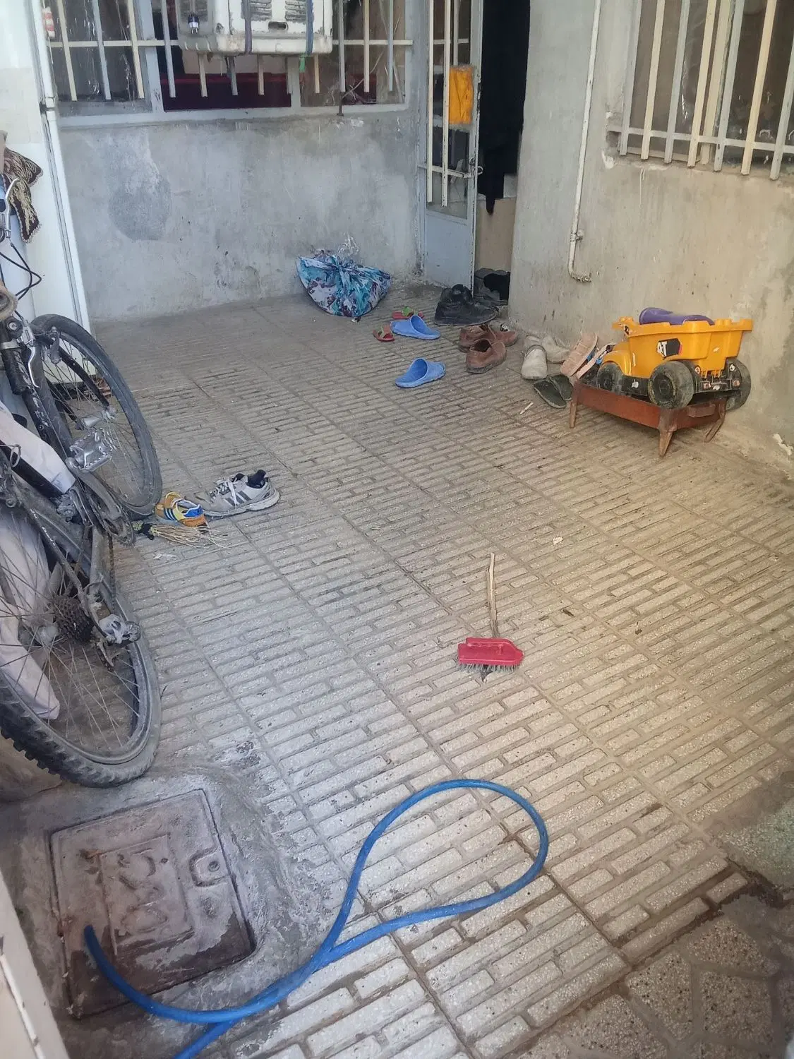 یک باباب خانه ویلای در شهرک صادقیه