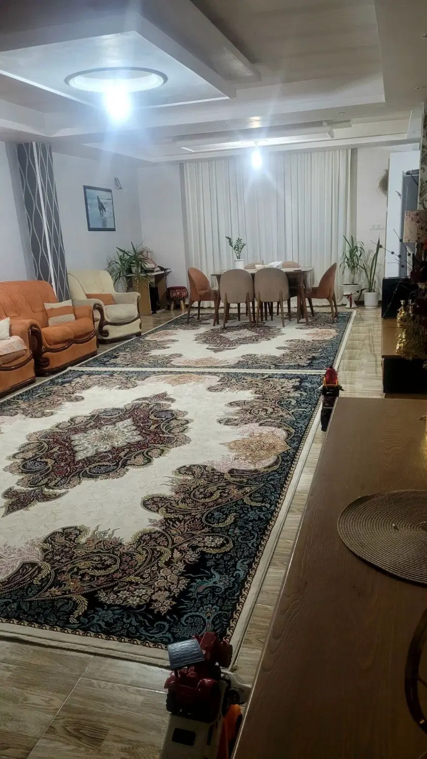 آپارتمان تک واحدی _ تختی _ دو طبقه کلا