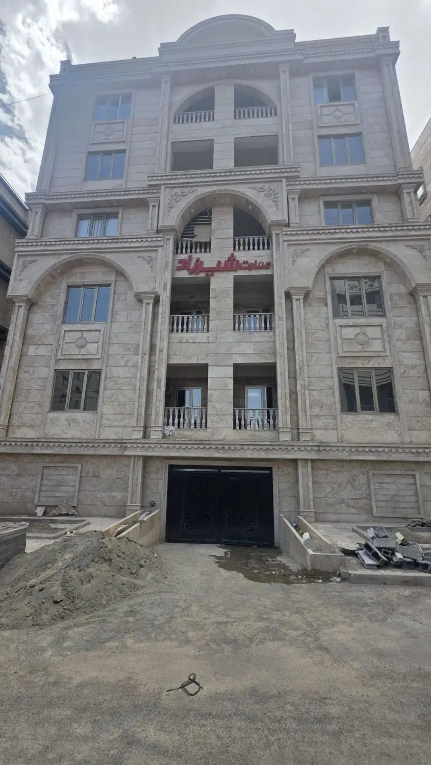 واحد لوکس عمرات بزرگ شیرزاد
