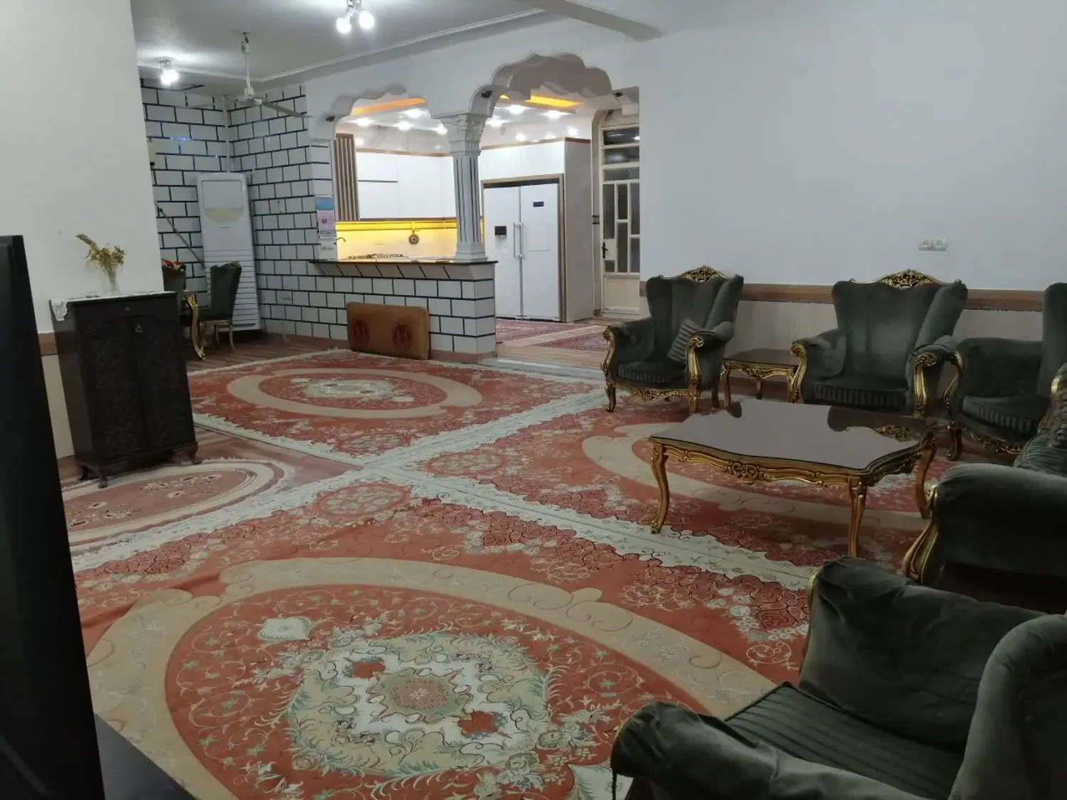 ویلایی کوی لور