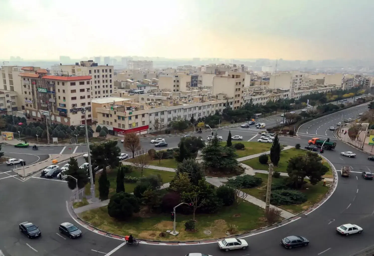 ۸۵ متر ساختمان اداری