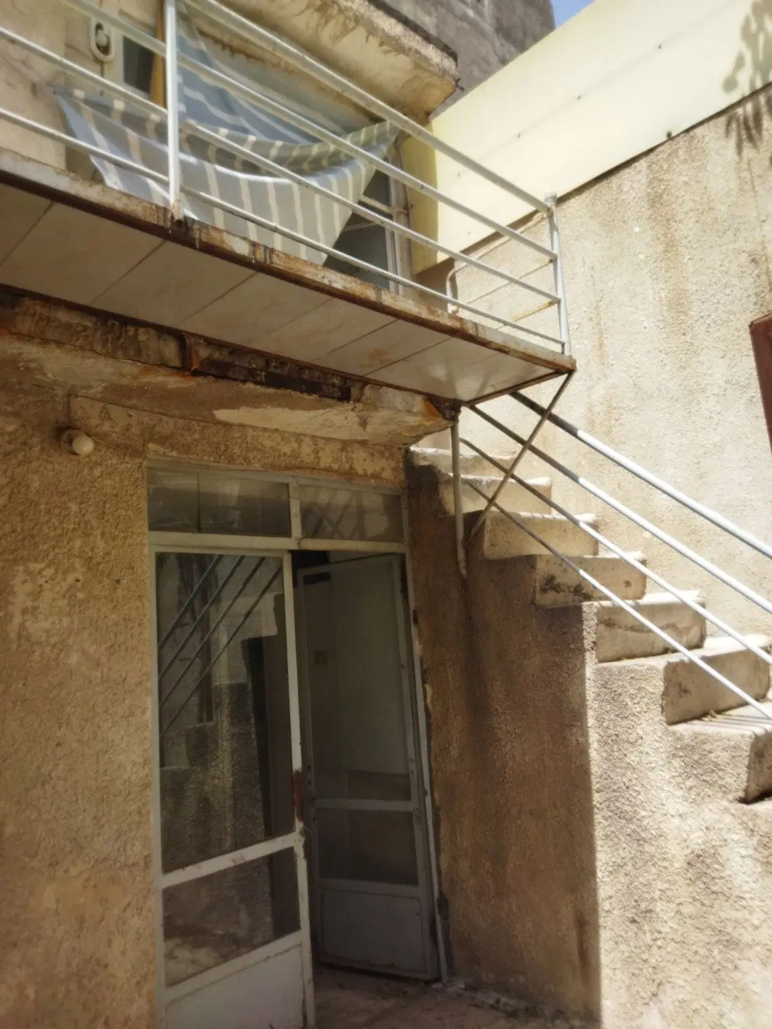 ویلایی کوچه 3 متری مفتح