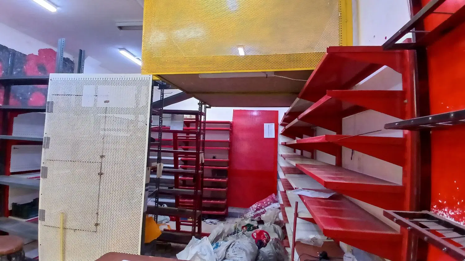 اجاره تجاری ۱۶ متری محدوده فردوسی