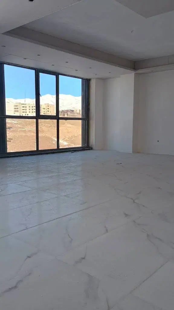 اداری ۹۰ متری مناسب مطب و دفتر کار