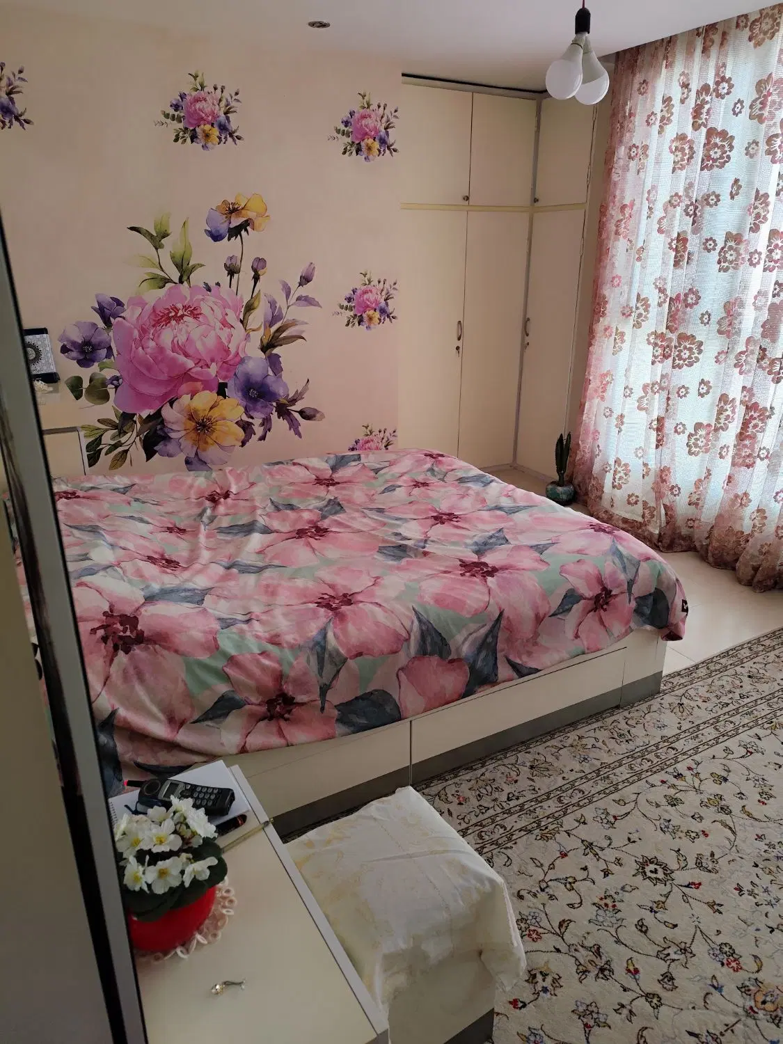۱۴۴ متری، برلیان دریاچه، طبقه هفتم