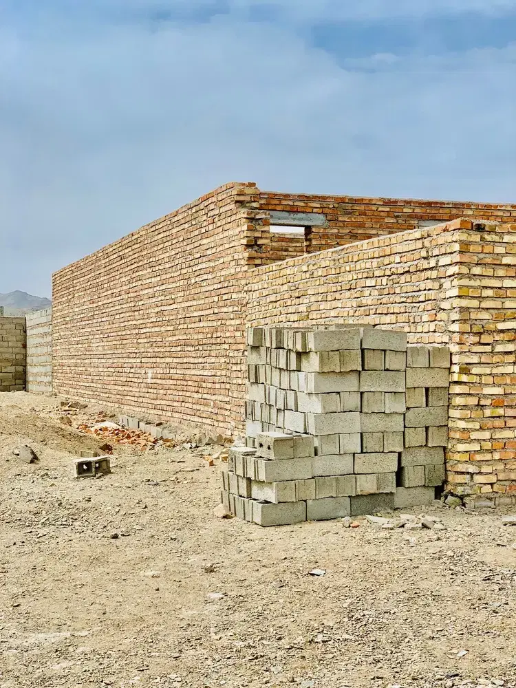 خونه نیمه ساز