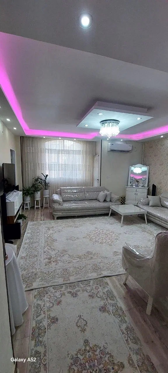 ۸۹متر _ خوش نقشه _ سنددار