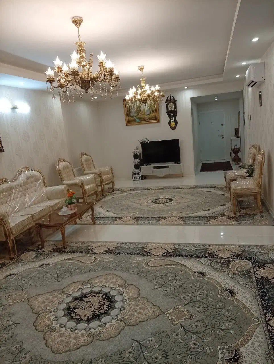 خانه ۱۳۵ متری بسیار شیک