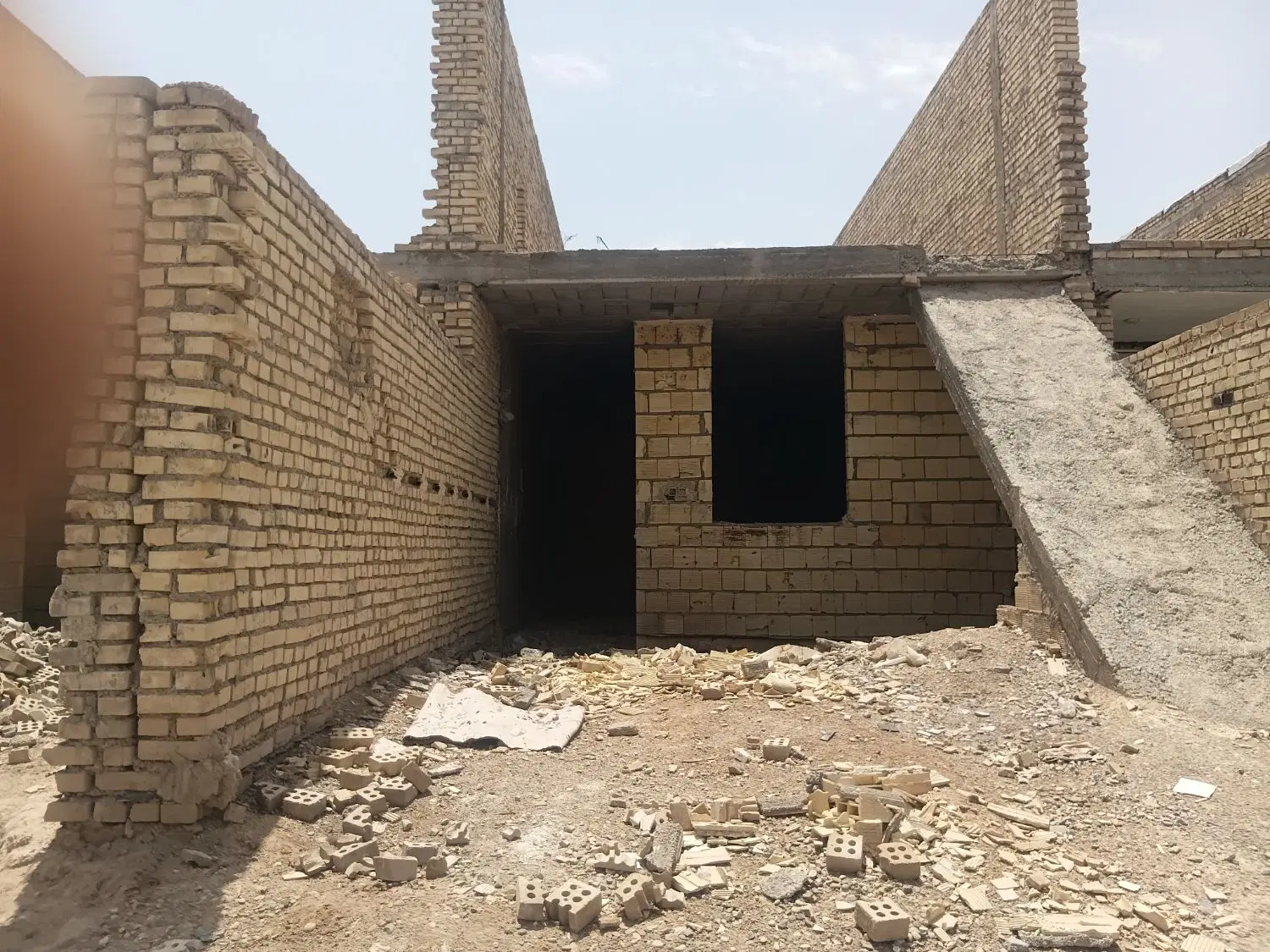فروش ملک نیمه کاره