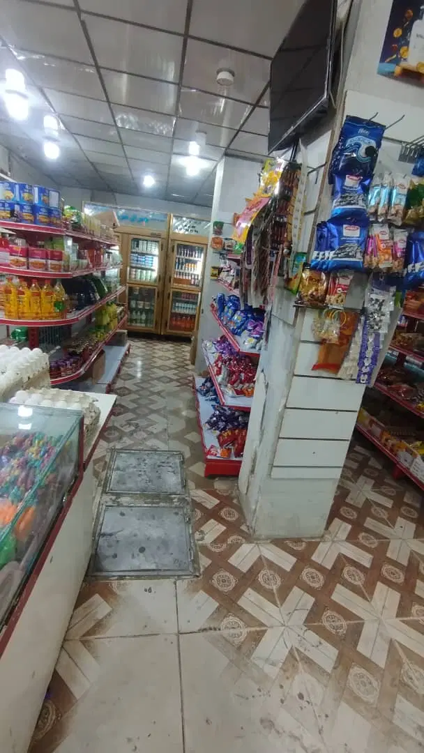 فروش مغازه و اجناس بلوار توحید ۲۲۵۰