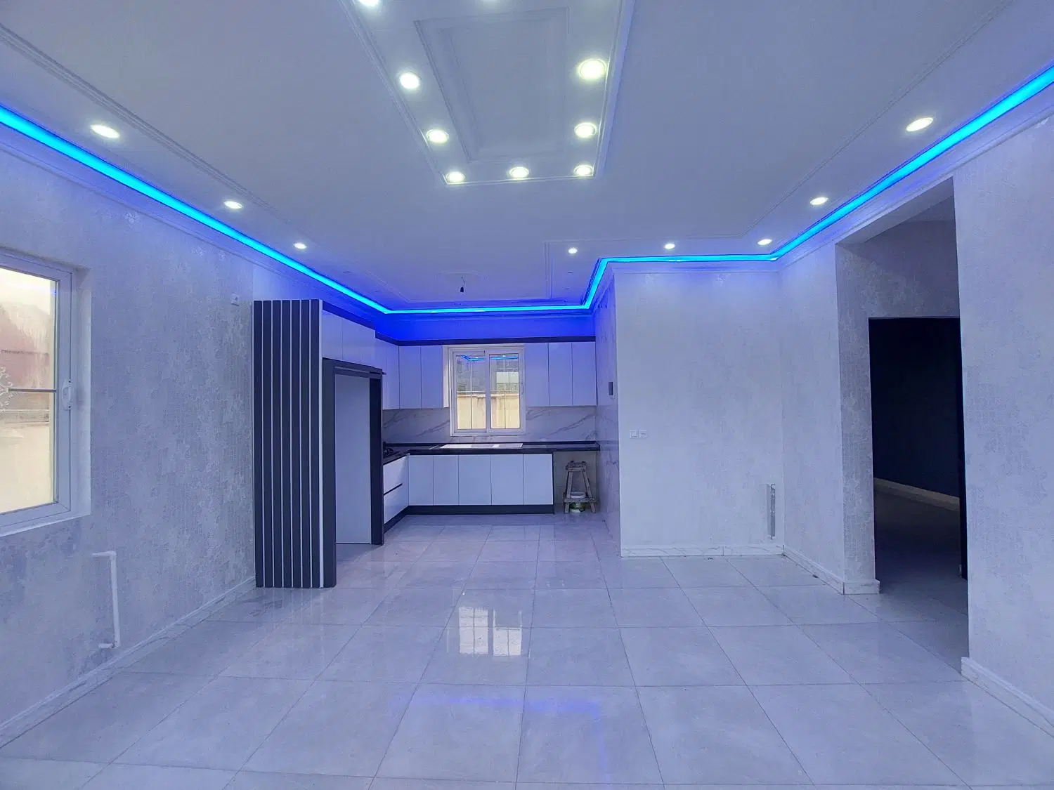 ویلا ۲۳۰متری نما سنگ جزء شهر_ مدارک تکمیل