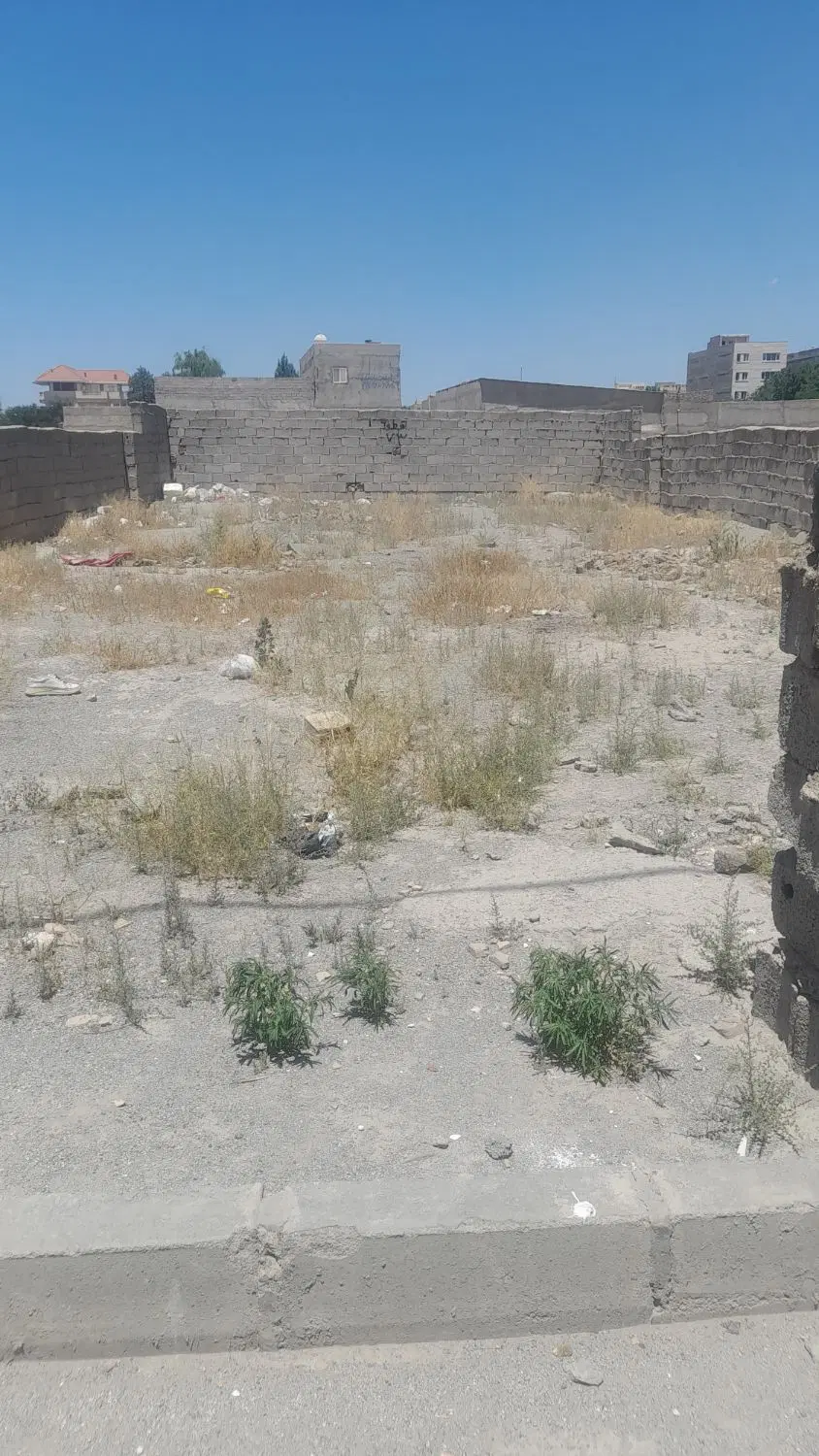 زمین مسکونی