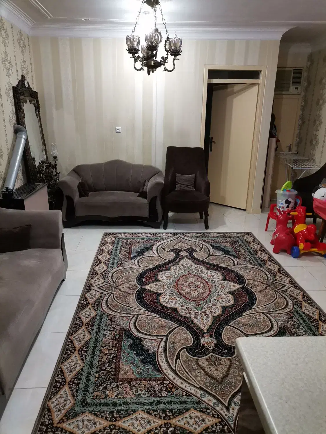 آپارتمان رازی بلوار شیون فومنی بدون خرج