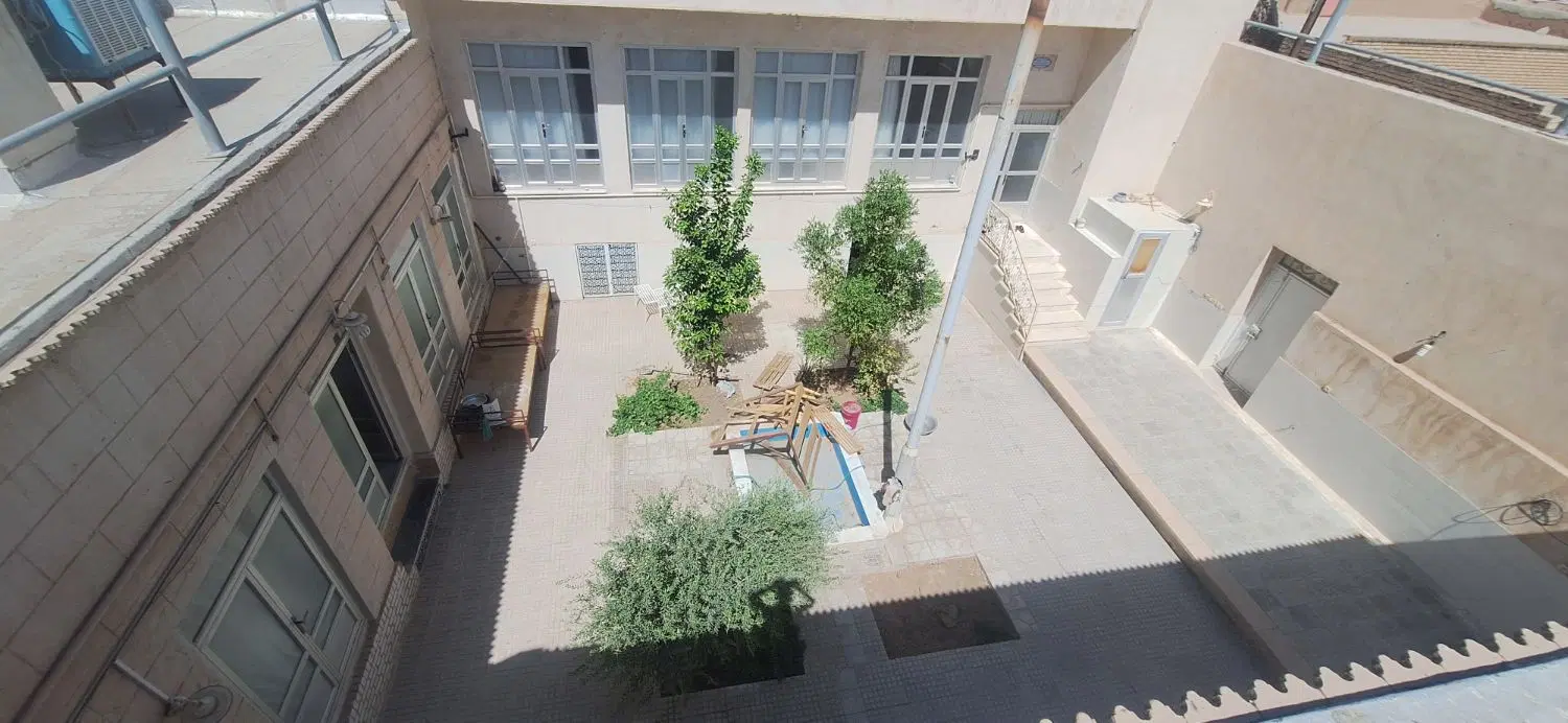 منزل ۴۰۰ متری کوچه حنا