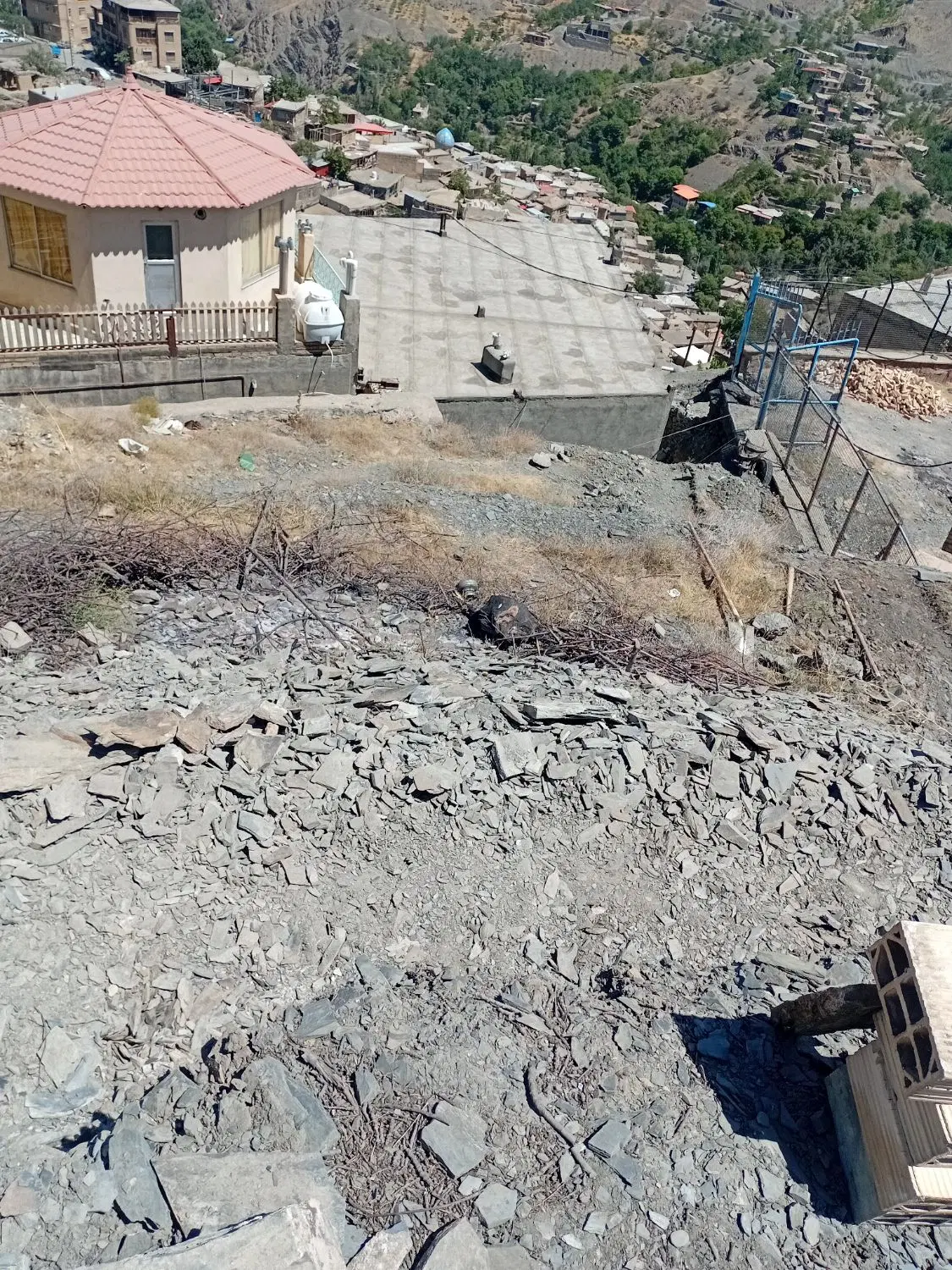 زمین در روستای کنگ طرقبه