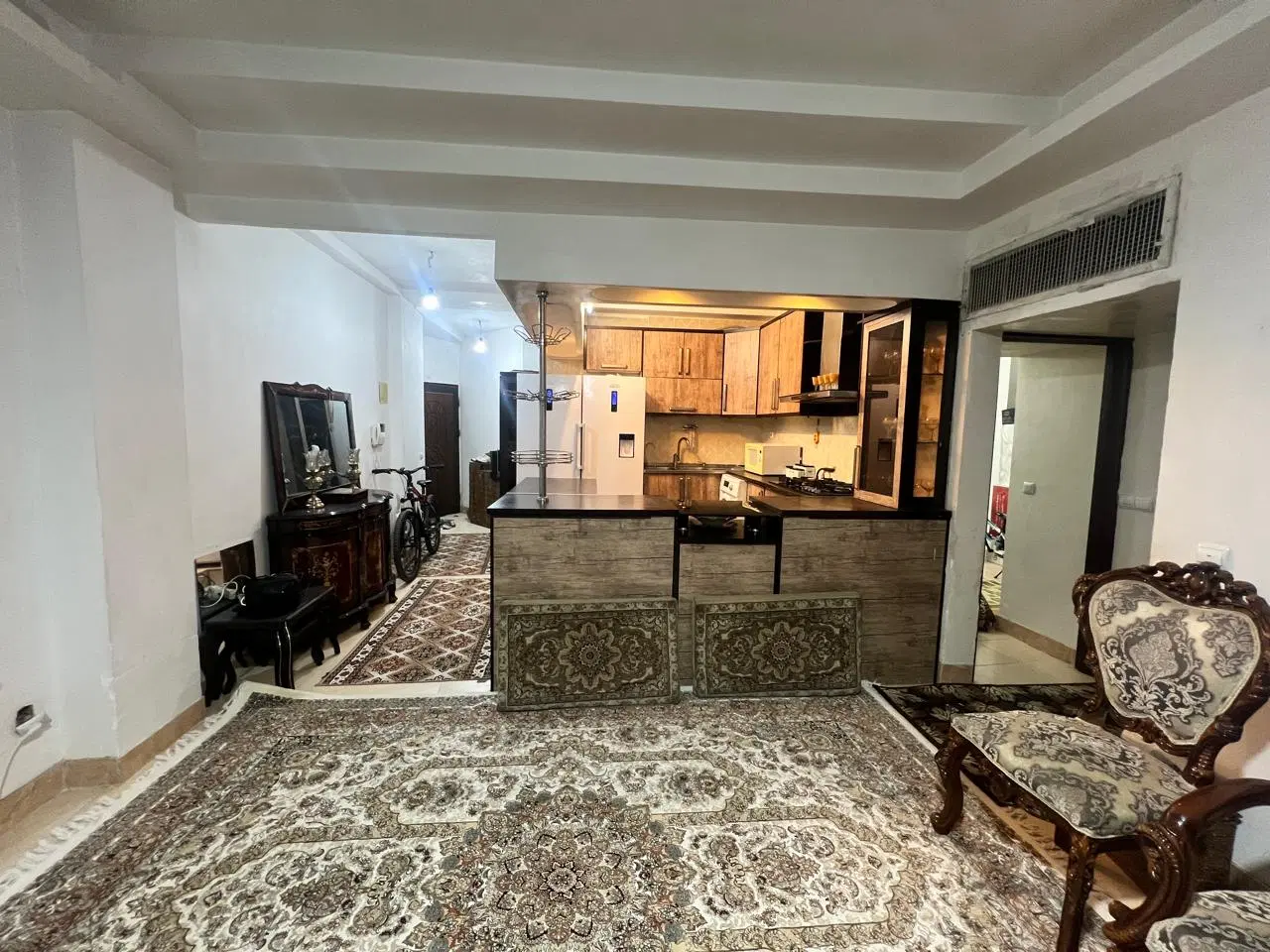 ۸۲متری دوخواب خیابان اقلیمی