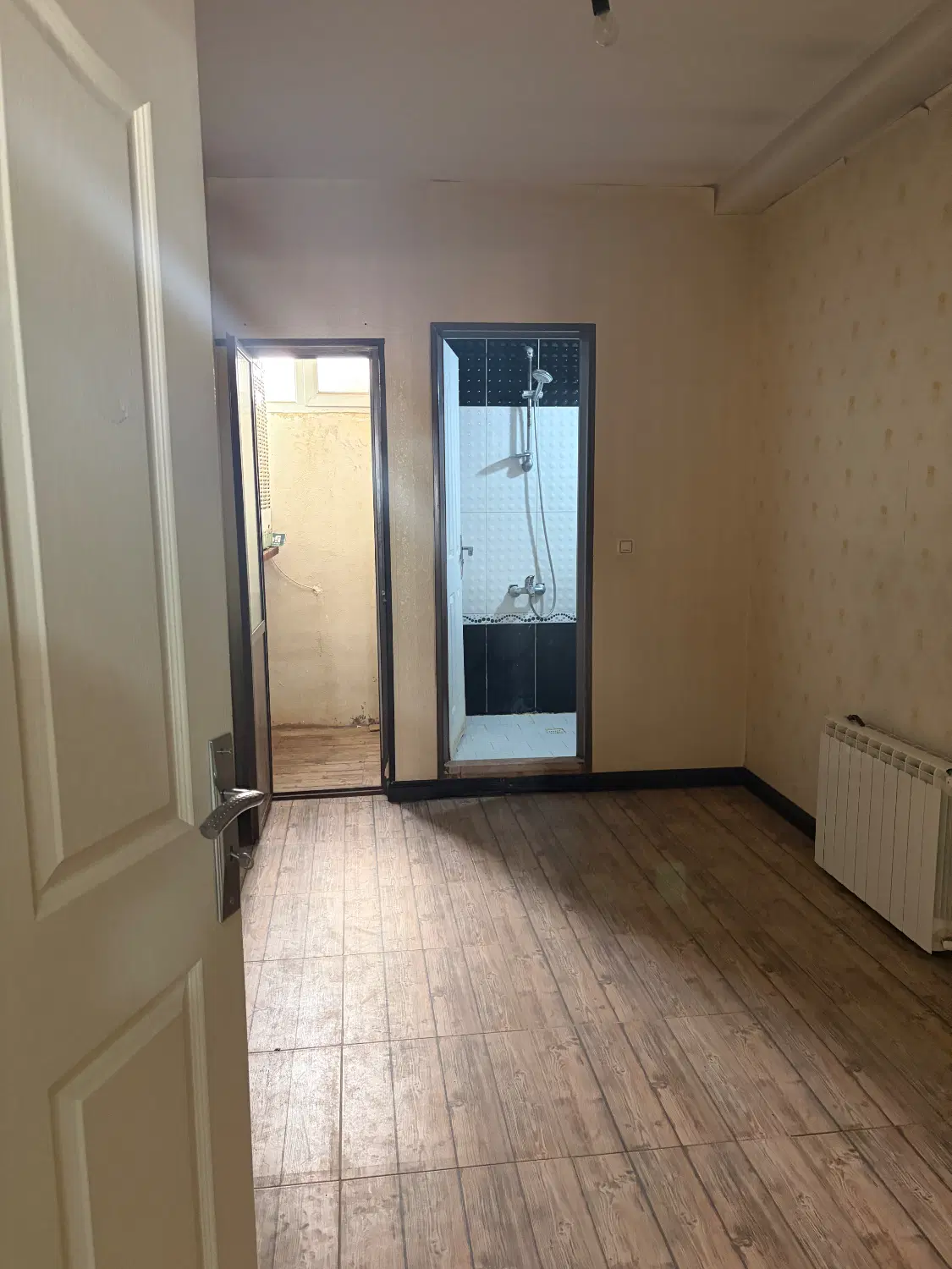 رهن ۷۷متری گرمدره