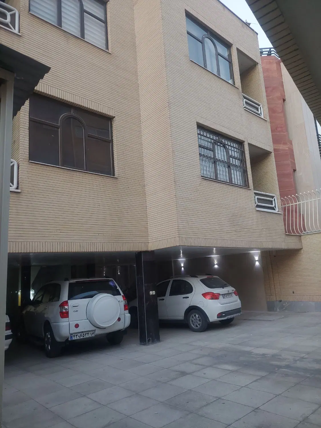 آپارتمان دوخواب مسجد لنبان رهن کامل