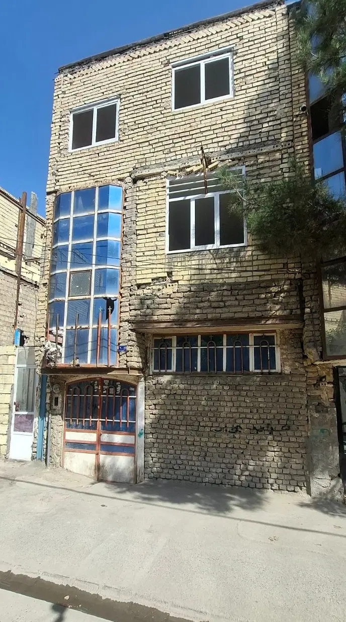 خونه ویلایی 100 متری در دو طبقه ونیم