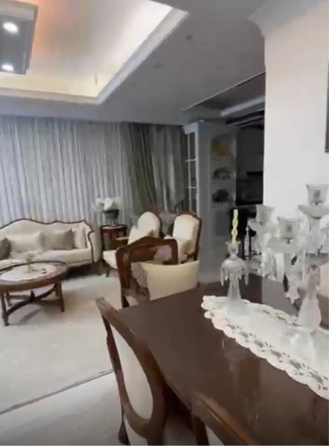 اپارتمان ملک اباد