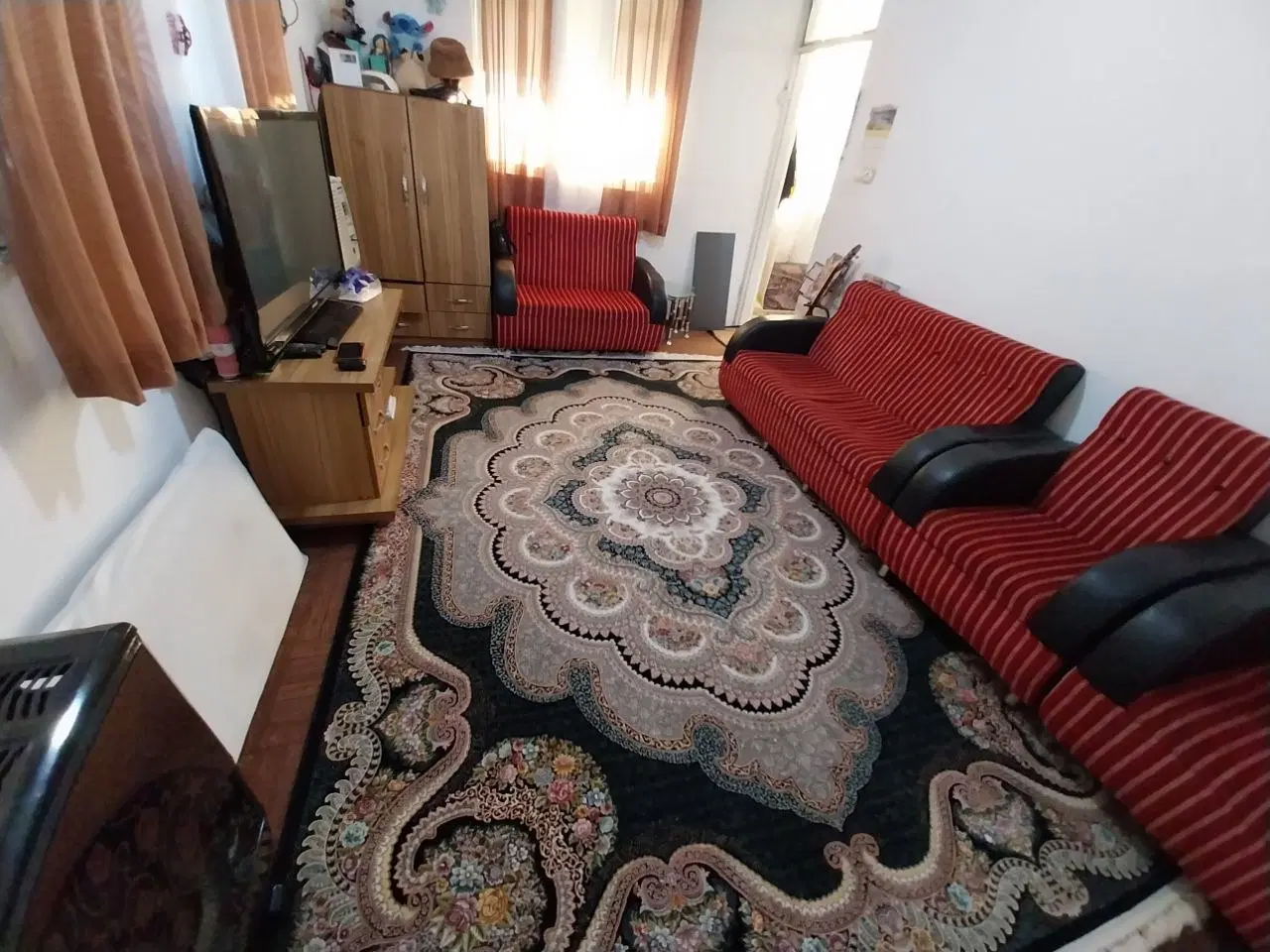 ویلایی با۳۰۶متر زمین در رشت طرازکوه