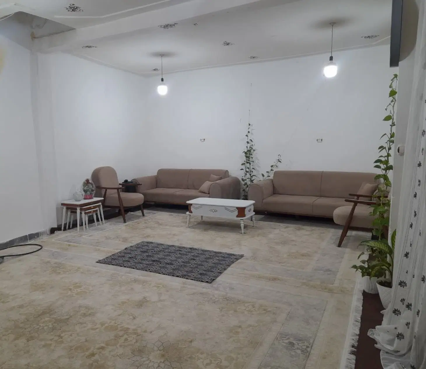 ویلایی هفت تیر