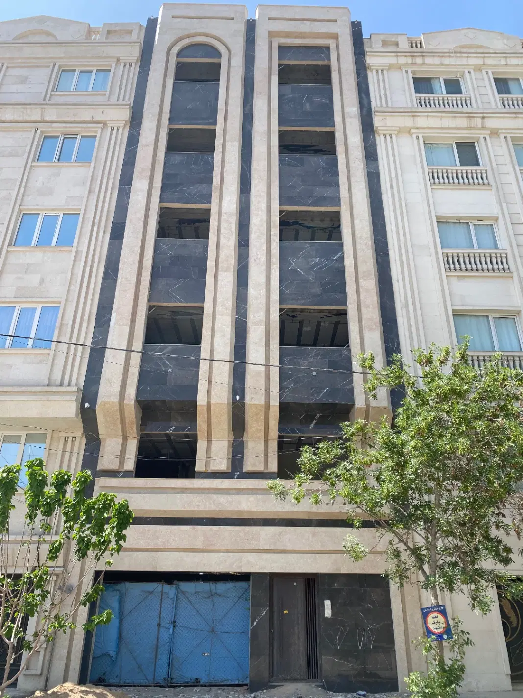 اپارتمان ۱۳۵ متری  تک واحدی دوکله بهارک