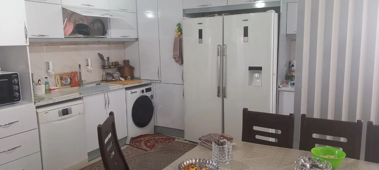 آپارتمان تک واحد با حیاط خلوت