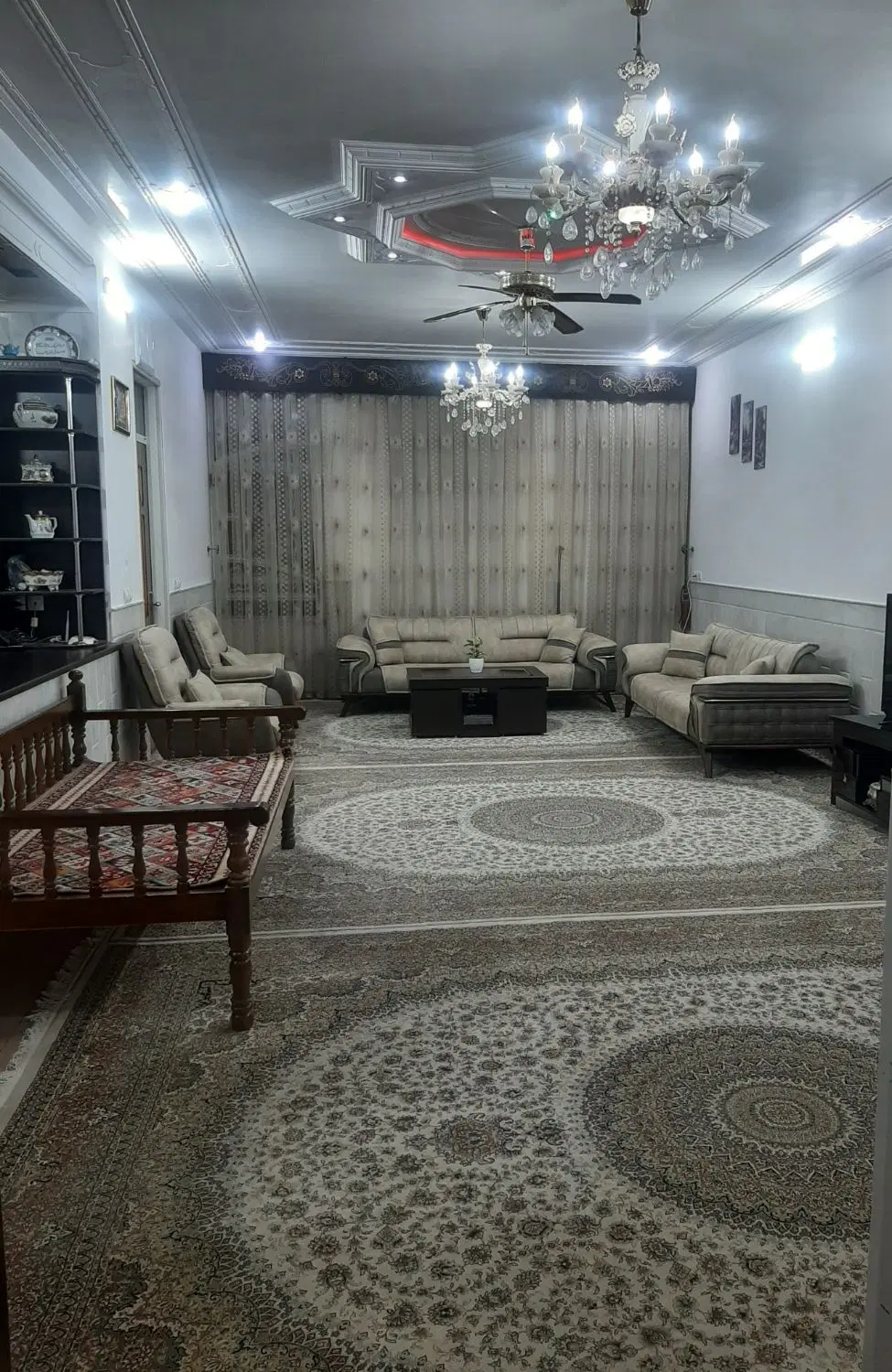 فروش خانه دوطبقه همکف وزیرزمین
