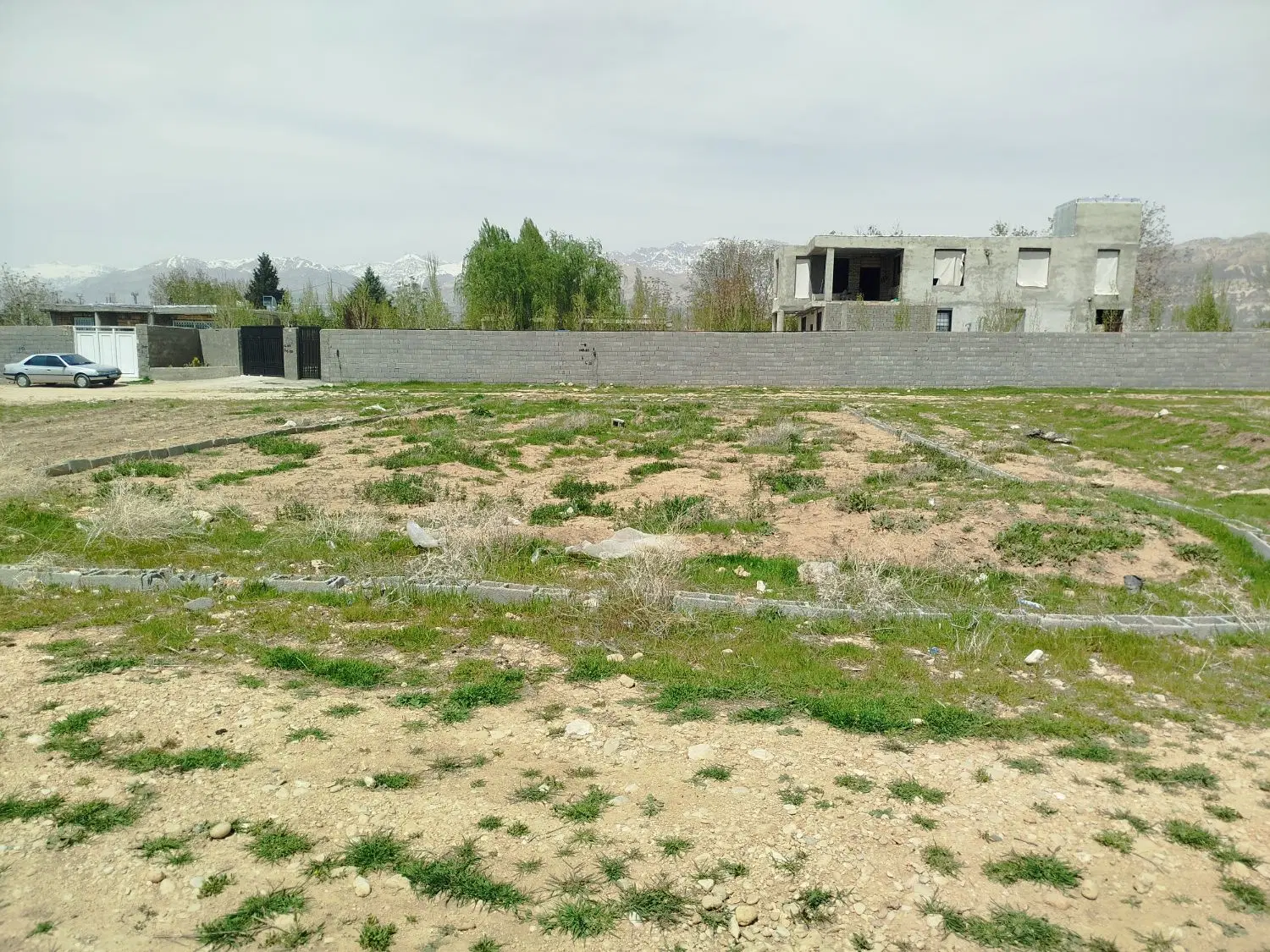 زمین فروش