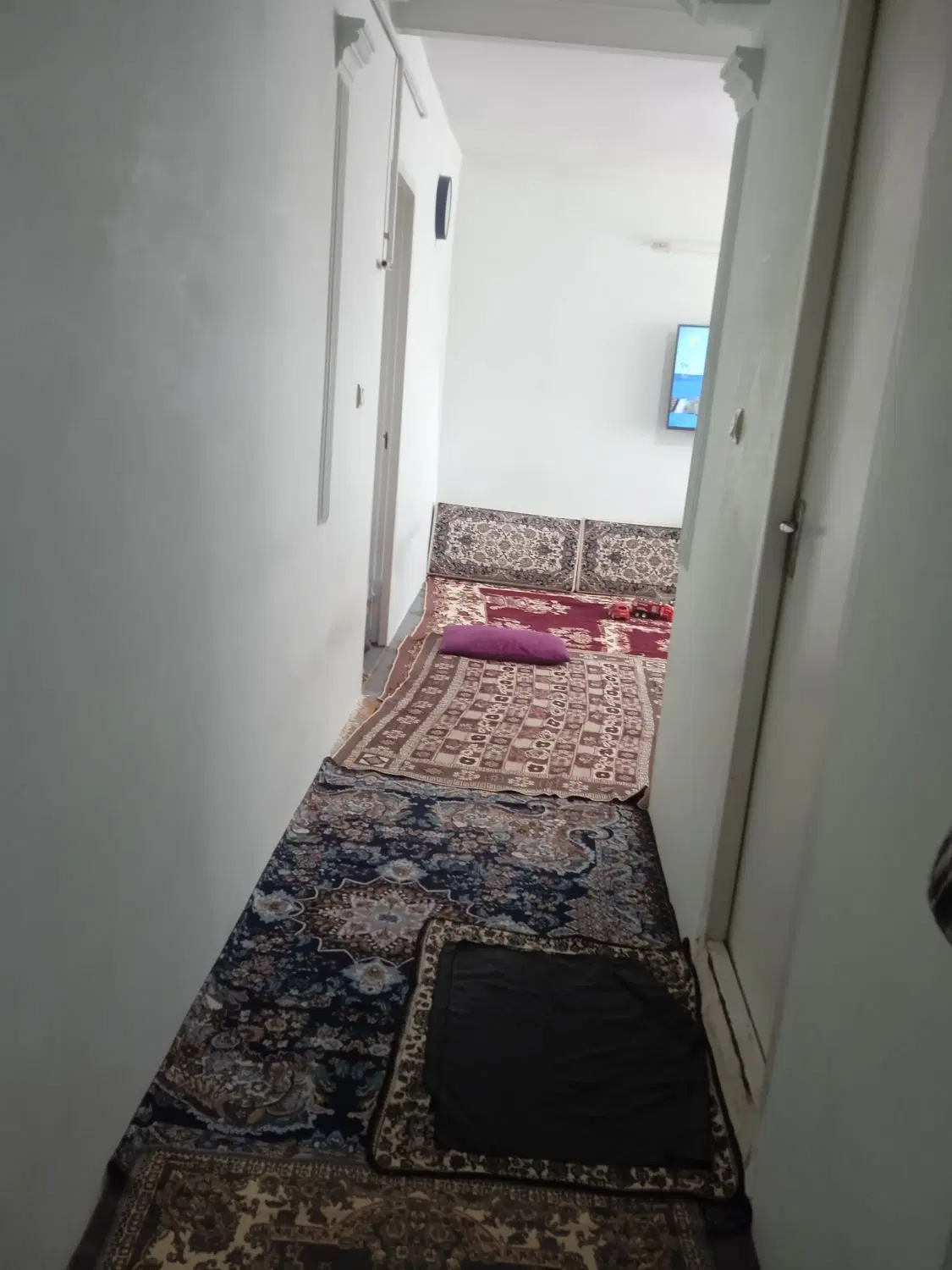 اندیشه.امید اکباتان.بلوک161.طبقه دوم.واحد چهار