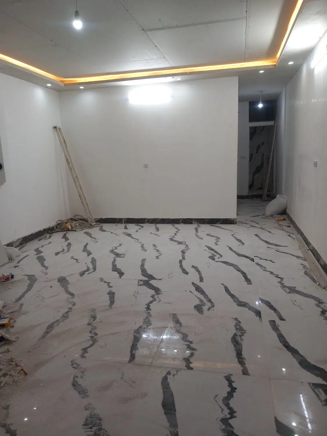 فروش یک طبقه آپارتمان درعلی آباد