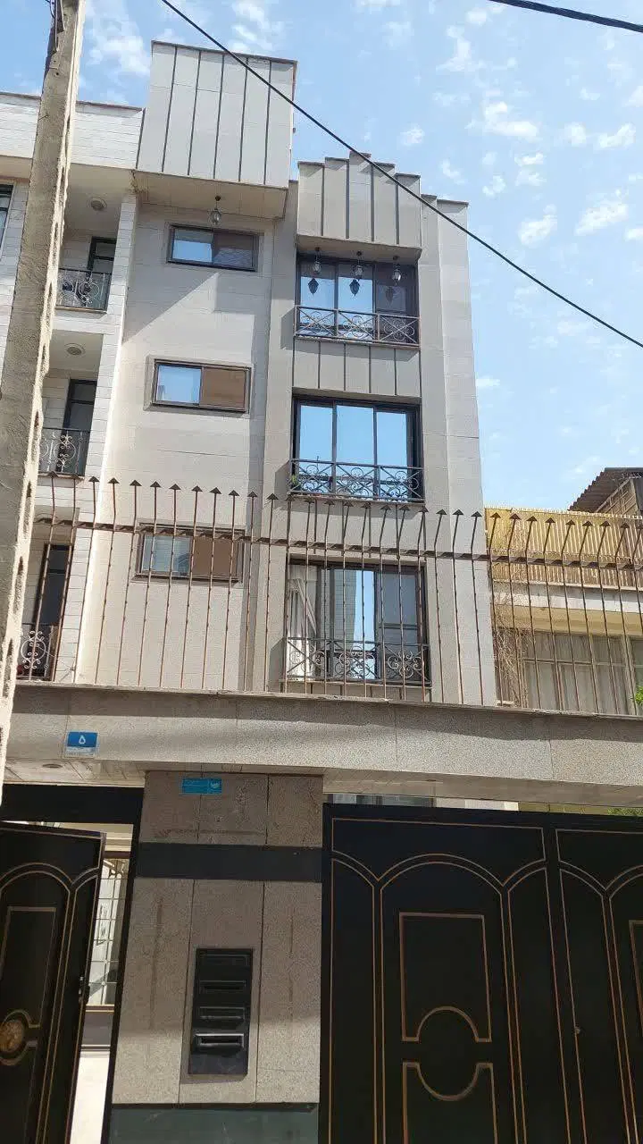 ۷۰ متری پیروزی، ایده آل، صد دستگاه