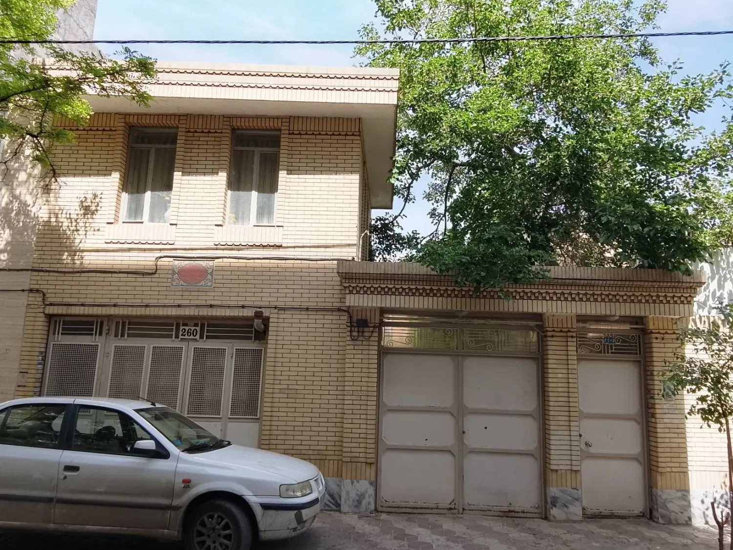 خانه ویلایی ۲۵۰ متری ۳۶۰متر بنا