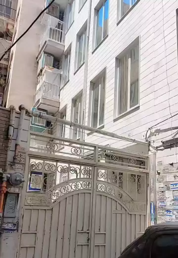 فروش آپارتمان ۷۰متری وکالتی روبه نما