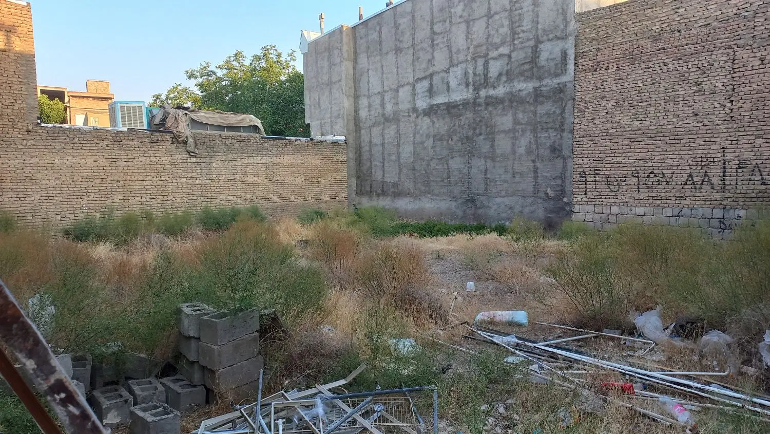 زمین ۲۶۰متری درخیابان جانبازمتری۱۴