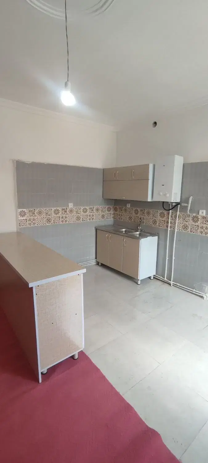 اجاره خانه 85 متری دوخوابه در باغ معروف