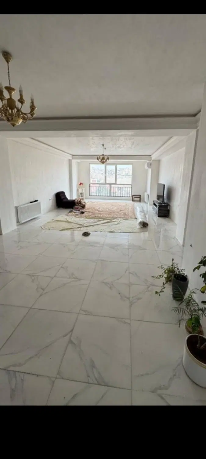 آپارتمان ۱۴۰ متری شریعت جنوبی