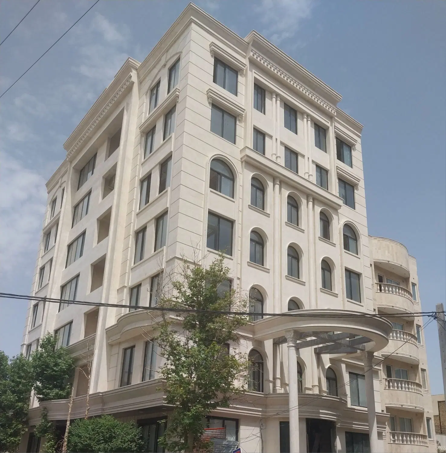 مغازه تجاری  لادن