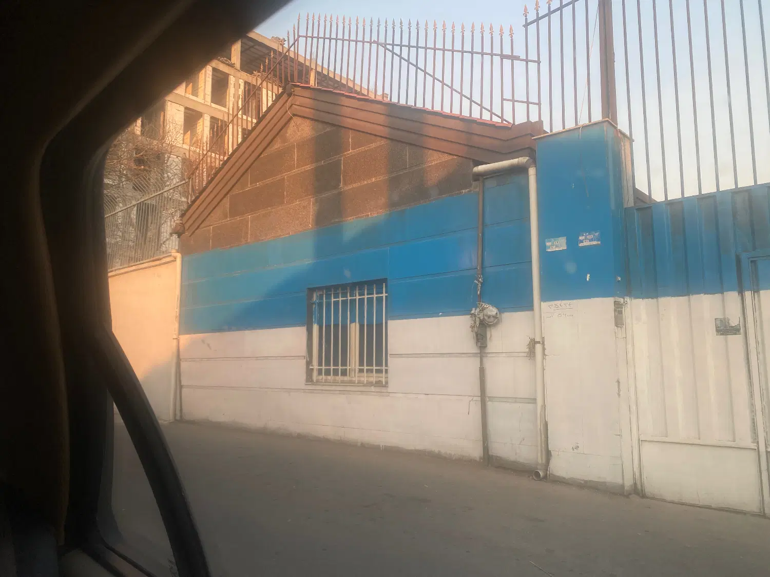 183متر ۵طبقه با جواز نارمک