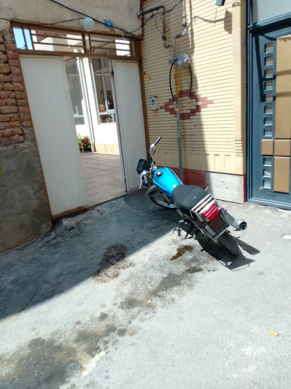 خانه به متراژ 130 متر تک برگ سند