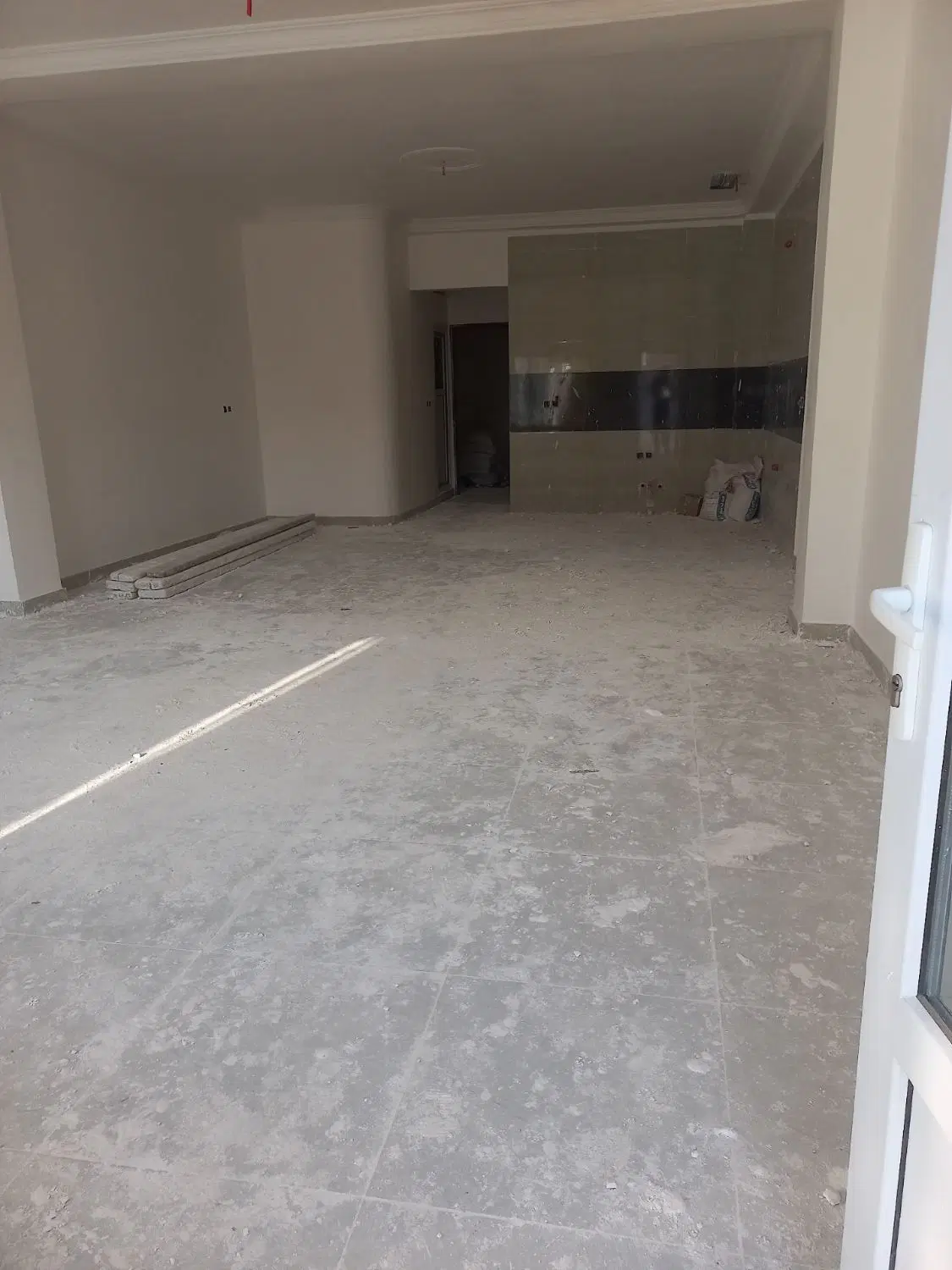 ویلایی مدرن دوخوابه شهرک ایثار معلم