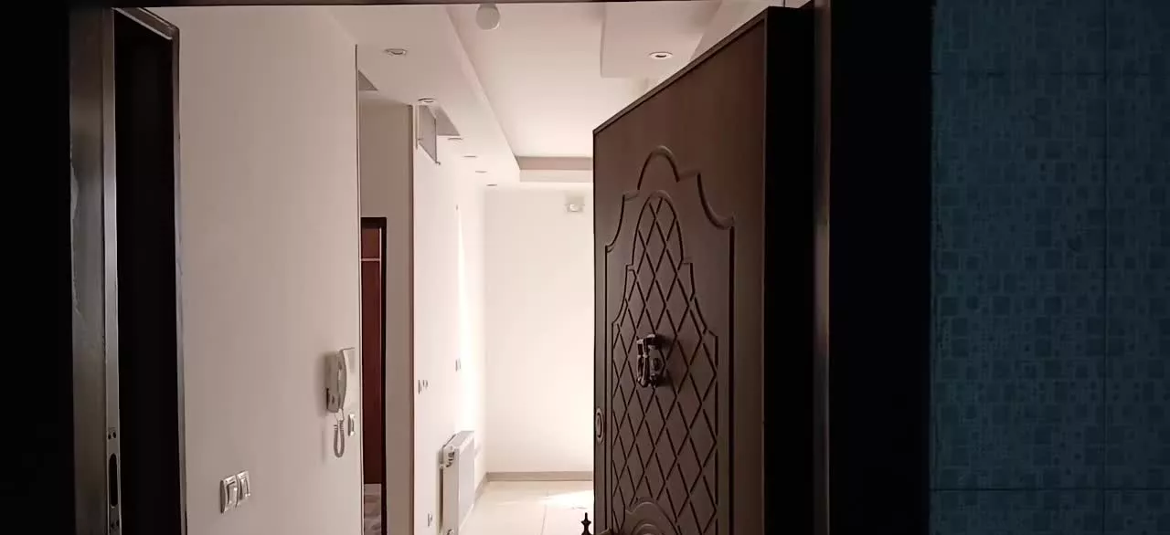 آپارتمان دو خواب بر ۲۰ متری