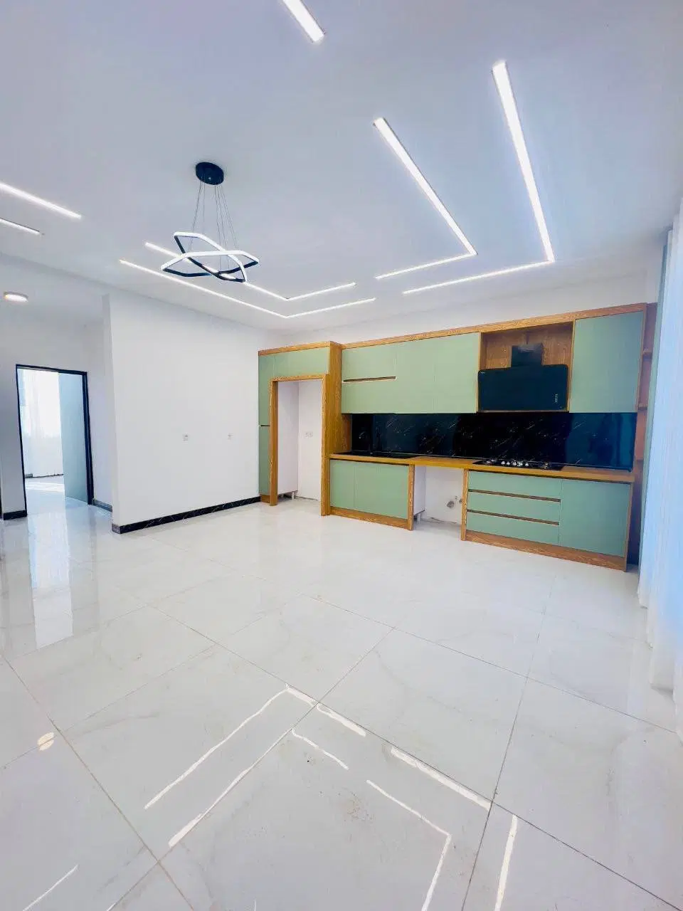 ویلاباغ فلت باروف گاردن سندتکبرگ شهرکی گیت نگهبان