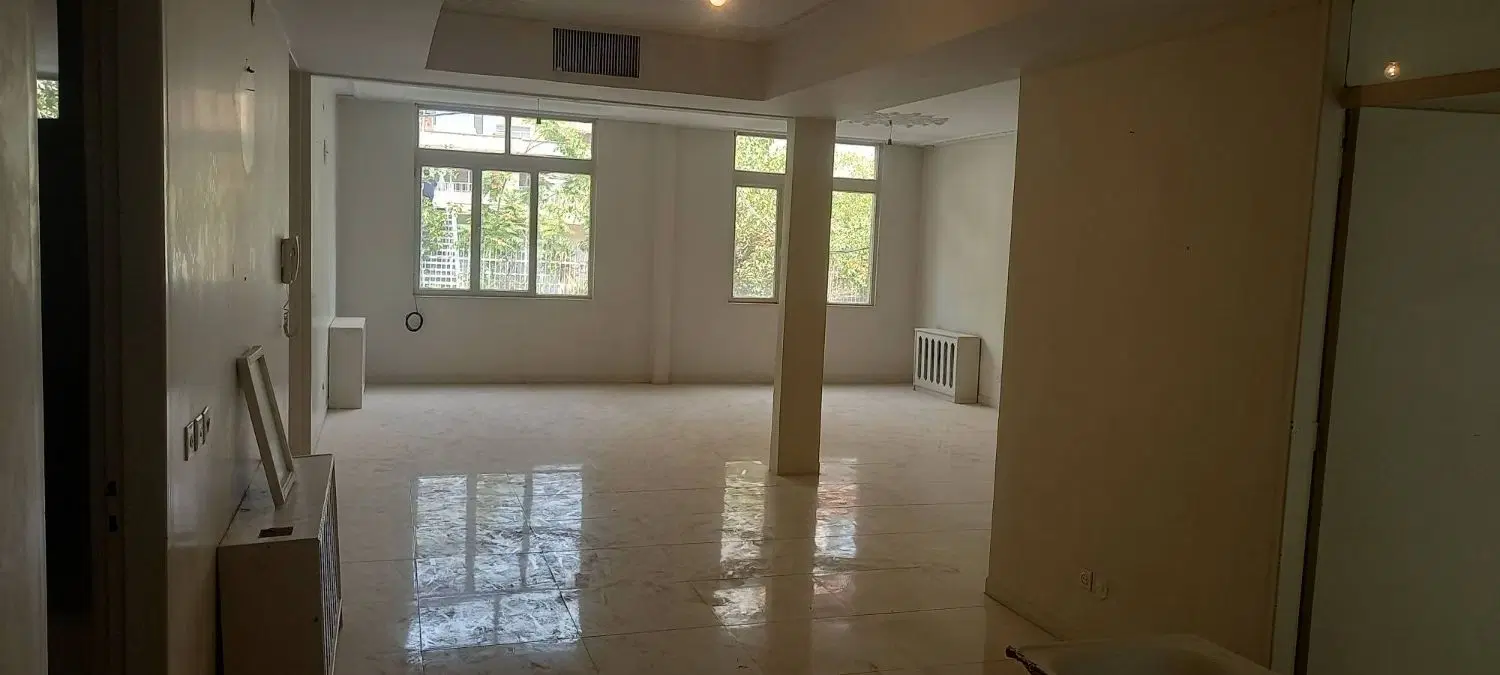 آپارتمان ۱۲۵متر با ۲تا پارکینگ خیابان حاجی پور