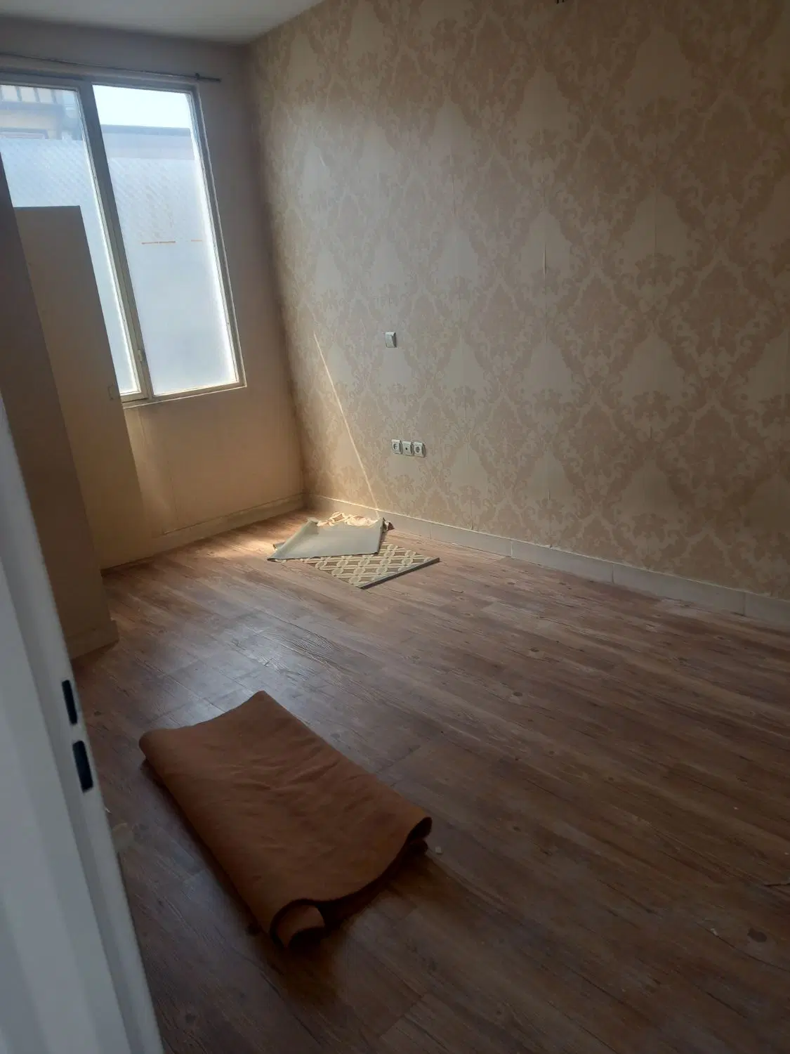 ۹۰متر ۲خواب فول امکانات شهر زیبا