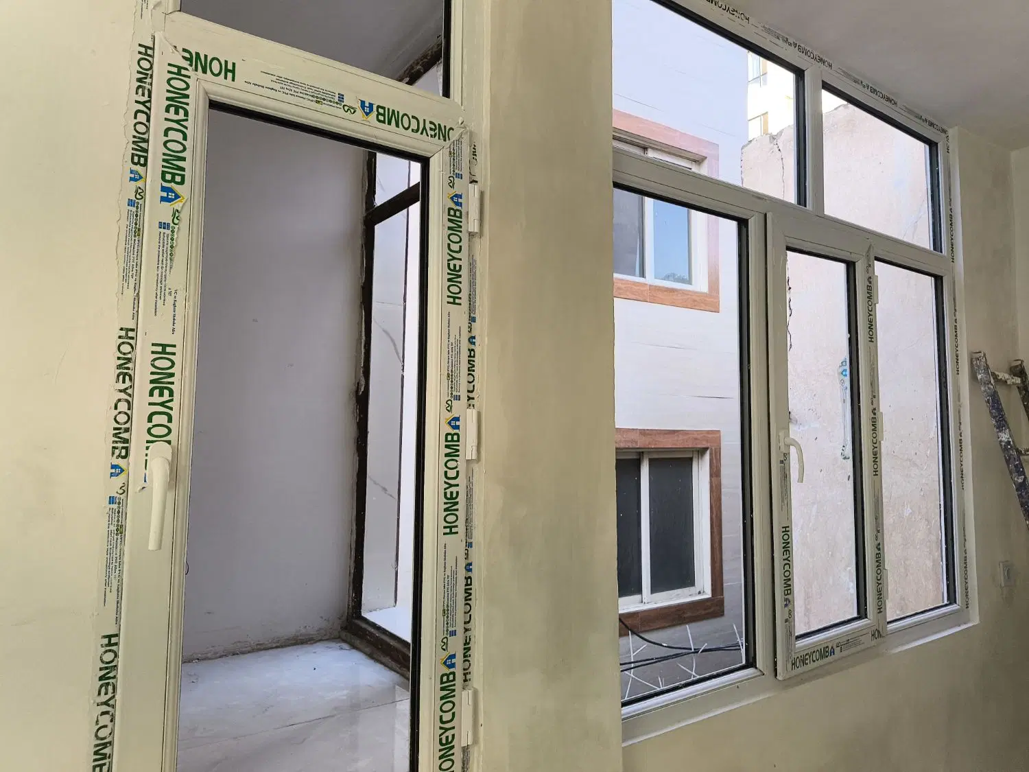 آپارتمان طبرسی جنوبی نبوت۶